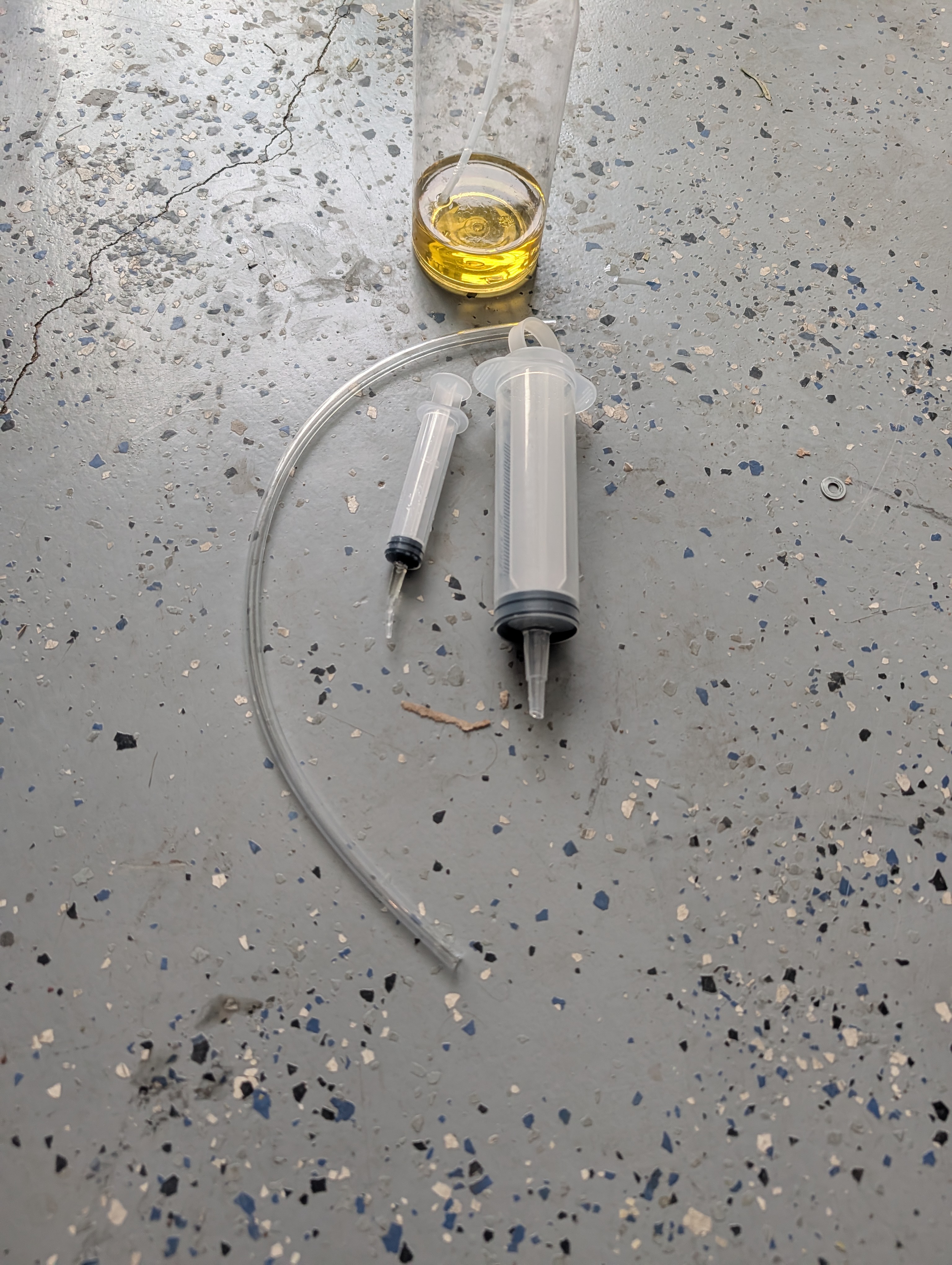 Front Brake Bleeding equipment